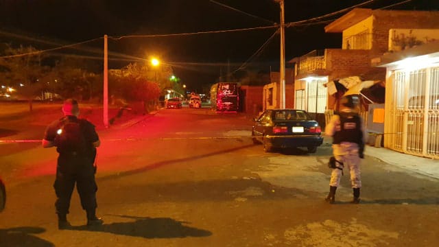 Joven mujer es asesinada a balazos en la vía pública de Jacona