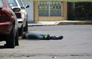 Desconocido es asesinado por motociclistas armados en Zamora