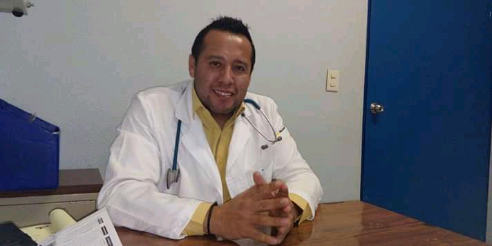 “Entiendan, enfermeras y médicos no propagamos el virus”: Mario Méndez