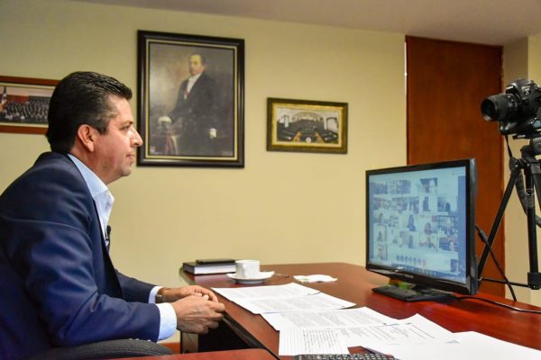 Toño García sostiene reunión con Secretaría de Economía