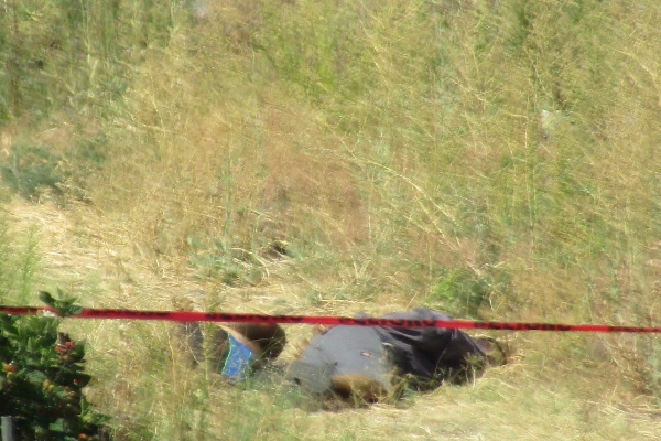 Localizan dos cadáveres baleados y maniatados en el municipio de Jacona