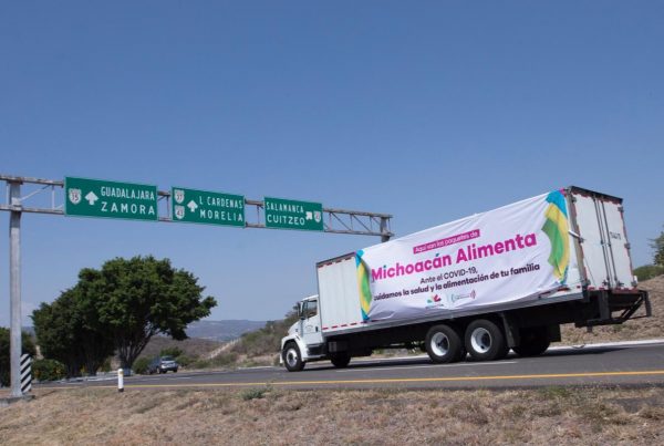 Inicia distribución de paquetes alimentarios en las 15 regiones de Michoacán