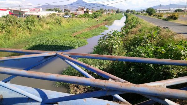 Rezagada limpieza de drenes, ríos y canales por falta de pago de agricultores