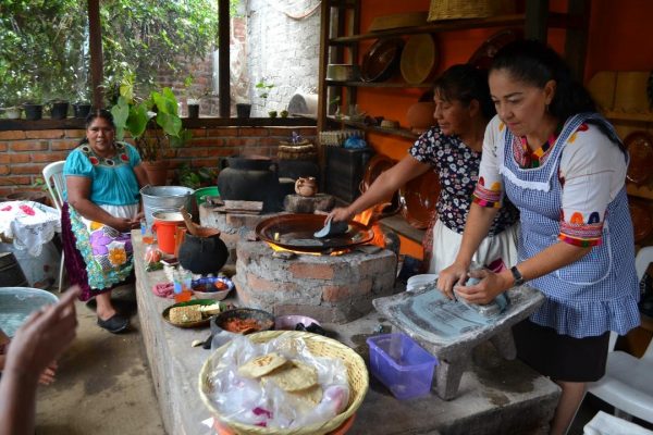 Cocineras tradicionales sin recursos para sobrevivir pandemia del Covid-19