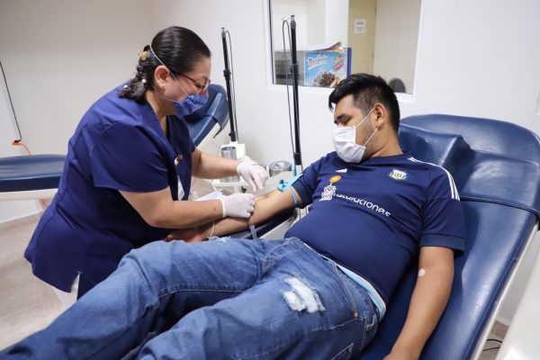 Responden michoacanos a campaña para donar sangre