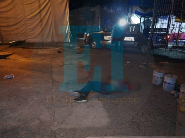 Joven comerciante es ultimado a tiros cerca del Mercado Hidalgo