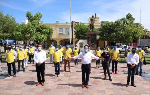 Guardianes de la Salud, fundamentales para combatir COVID-19 en Michoacán: Gobernador
