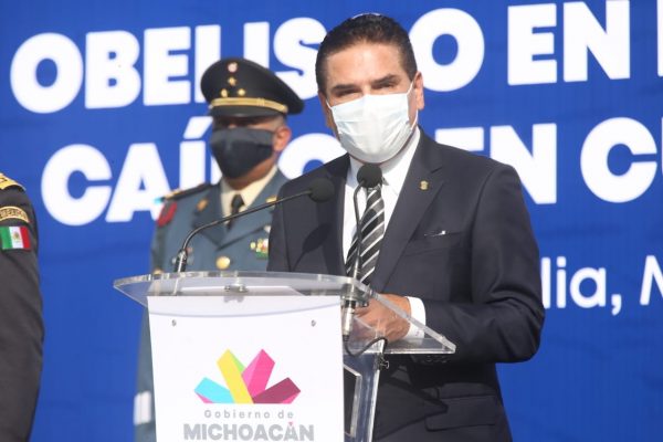 Policías, ejemplo de heroísmo y compromiso con Michoacán: Silvano Aureoles