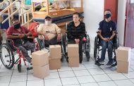 Dona Martín Samaguey despensas a discapacitados