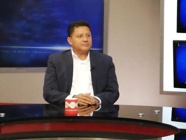 Anuncia Feliciano Flores aspiración por candidatura de Morena para gubernatura de Michoacán