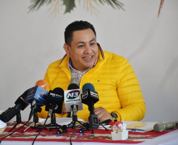 Invita el PRD Michoacán a Carlos Herrera para que se registre como su precandidato