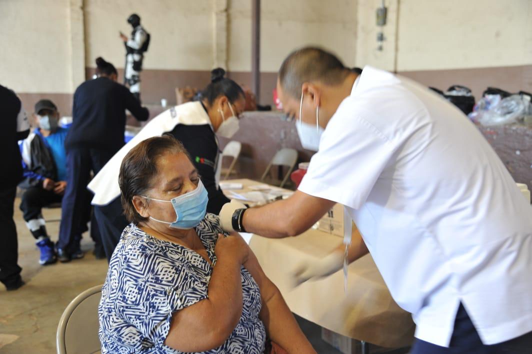 Poco más del 50% de adultos mayores de Jacona ya fueron vacunados