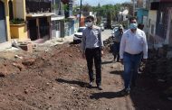 Autoridades municipales supervisan obra de pavimentación en Tangancícuaro