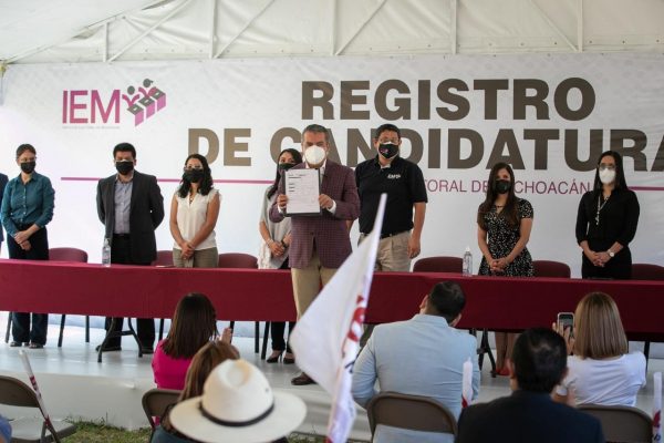 Michoacán, a un paso de abatir corrupción y rezago social: Raúl Morón
