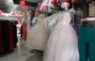 Sin eventos sociales, cae 80 por ciento venta de vestidos y trajes de fiesta