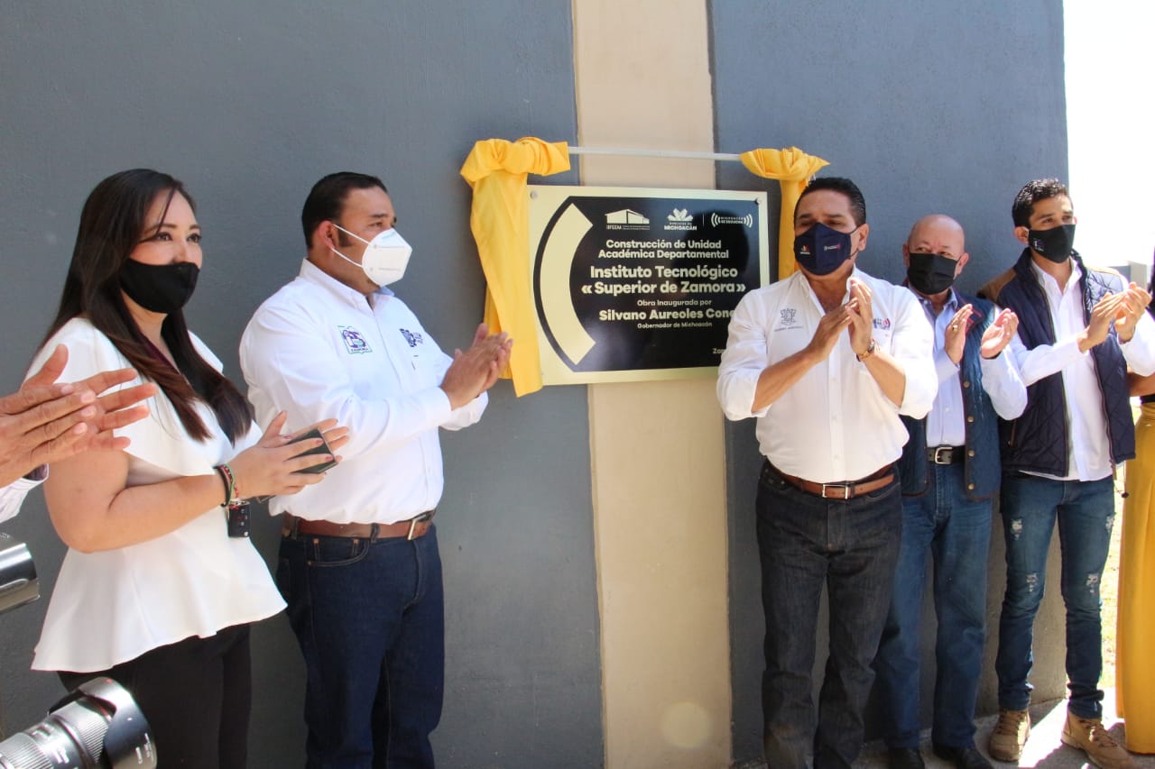 Gobernador entrega obras por más de 33 mdp al Tec Zamora