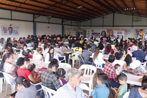 “Jacona no va a retroceder, hay que dar pasos adelante con la alianza PRI-PRD”: Adriana Campos