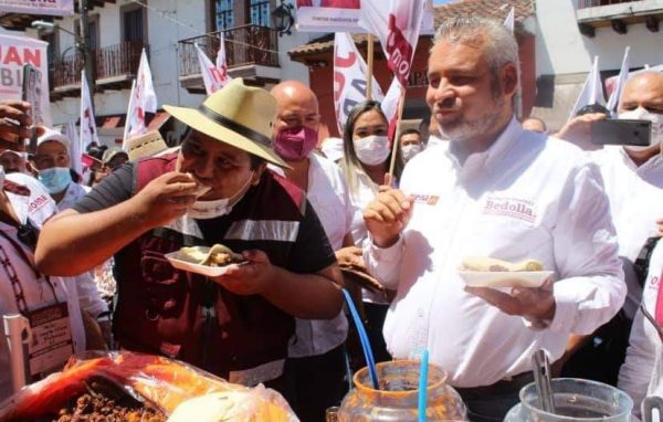 Quiroga muestra su apoyo a los candidatos de MORENA