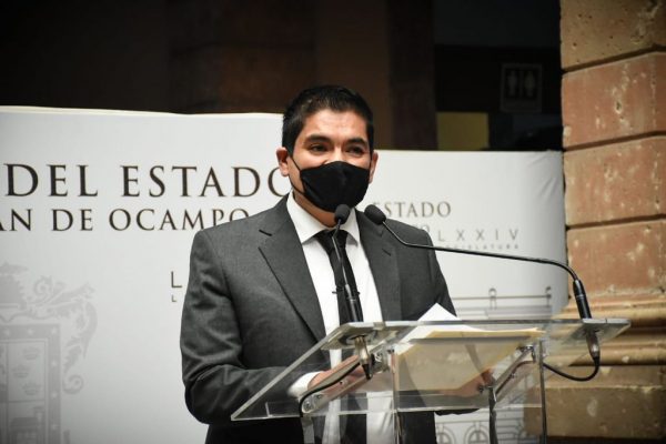 Impulsa Arturo Hernández iniciativa para combatir cambio de uso de suelo