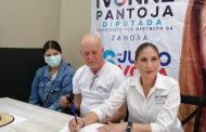 Ivonne Pantoja firma compromiso con el medio ambiente