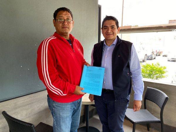 Solicita Arturo Hernández al IEM consulta para  la ley indígena integral