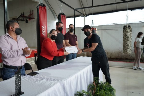 Se posiciona Escuela Municipal de Boxeo “Campeones de Jacona”
