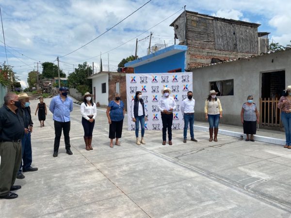 Inauguran en Ixtlán obras por 21.8 mdp