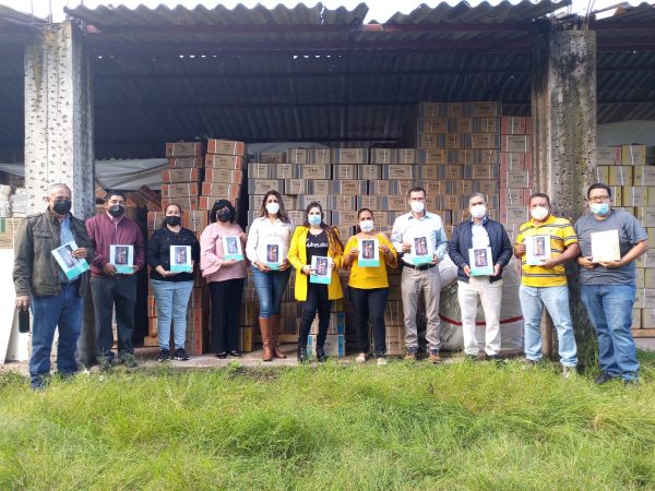 Arranca distribución de libros de texto gratuitos para prescolar y primaria en región Zamora