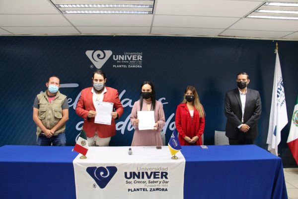 UNIVER une esfuerzos con ASPEVAZA para continuar formación de periodistas
