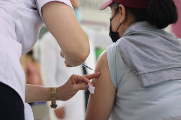 Exitosa jornada de vacunación en Jacona para jóvenes de 18 a 29 años de edad