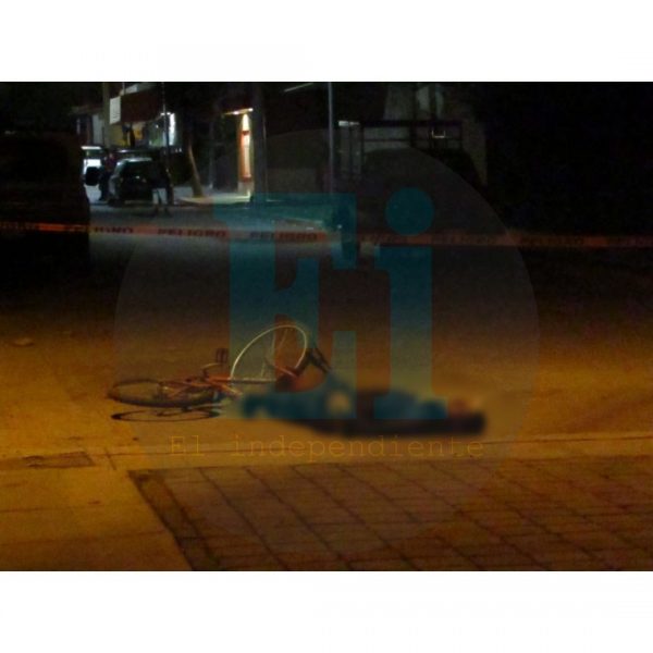 Un muerto y una mujer herida tras agresión a balazos en Jacona