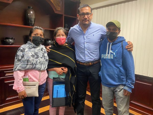 Presidente de Chilchota donará su sueldo para operación de joven de Acachuén