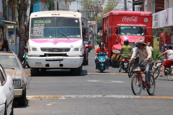 Transportistas denuncian actos vandálicos contra microbuses en ingreso a Jacona