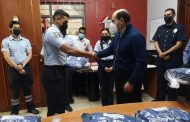 Autoridades del Ayuntamiento de Tangancícuaro entregaron nuevos uniformes a personal de Protección Civil y Bomberos