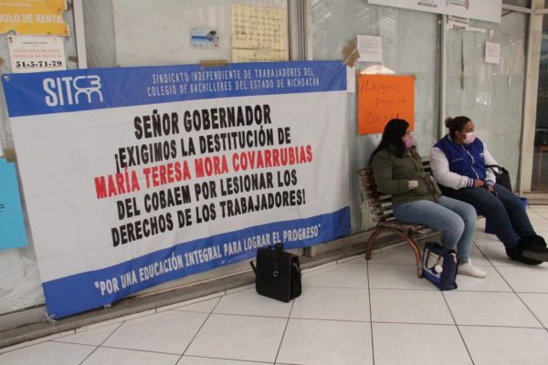 Sindicalizados piden destitución de Tere Mora como directora general del Colegio de Bachilleres