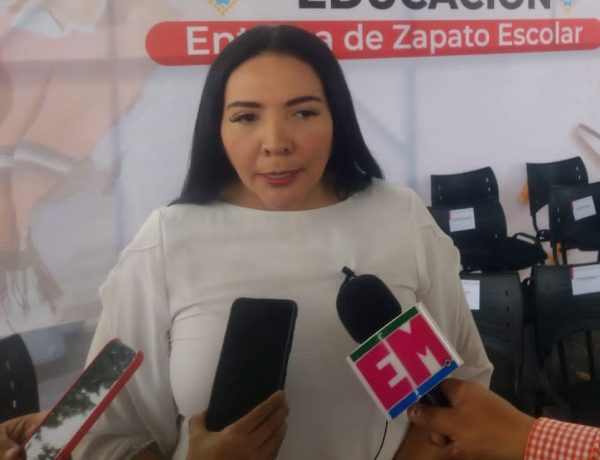 Adriana Campos atenta al etiquetado de los recursos para sanear Río Duero