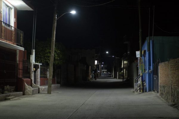 Sustituyen 149 lámparas obsoletas por luminarias tipo LED en Los Guajes