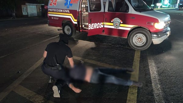 Hombre muere arrollado por un vehículo desconocido en Tangancícuaro