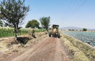 Mejoraron caminos saca cosechas del ejido de La Ladera