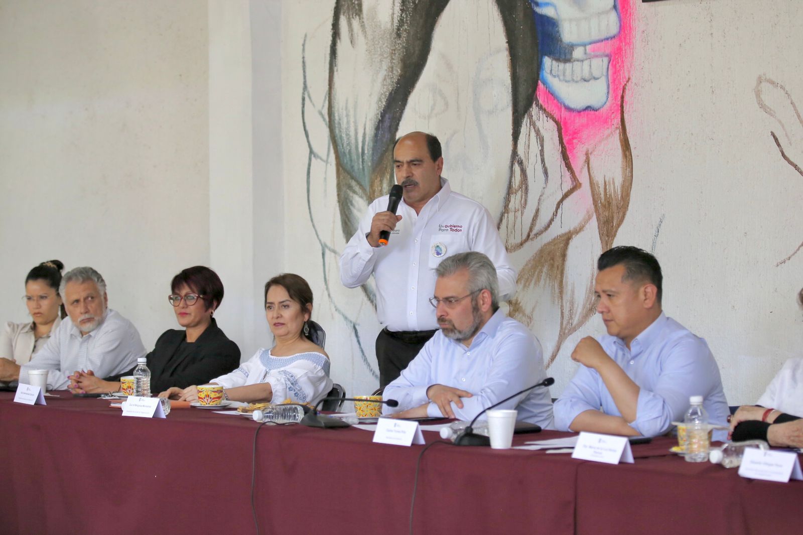 Unidad de las y los michoacanos, fundamental para preservar la paz: Bedolla