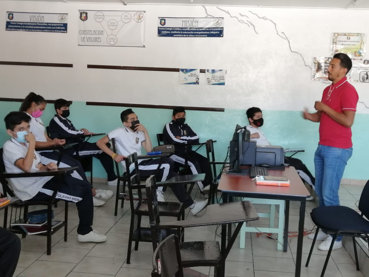 Reciben alumnos del Colegio Morelos de Tangancícuaro charlas de prevención