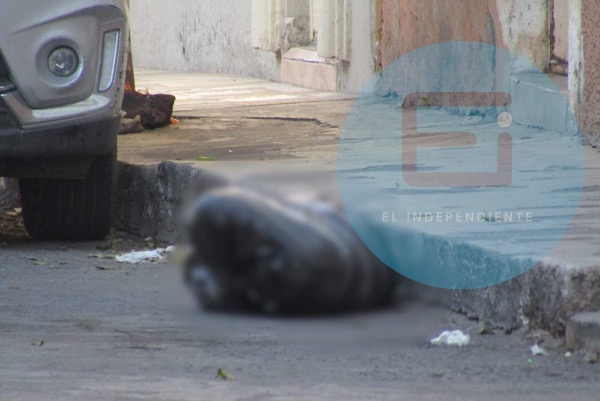 Abandonan cadáver embolsado de una mujer, en la zona Centro de Zamora
