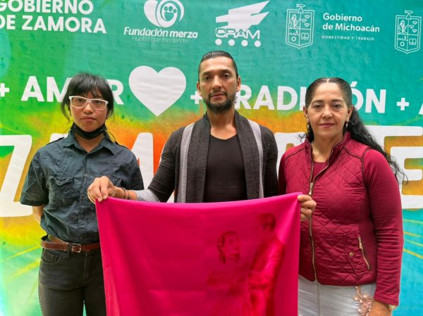 Gana 2 premios Casa de la Cultura Rubén C Navarro de Tangancícuaro en el concurso ZamorArte