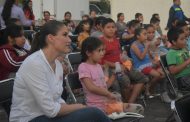 Celebra Ivonne Pantoja Día de la Niñez con función de cine