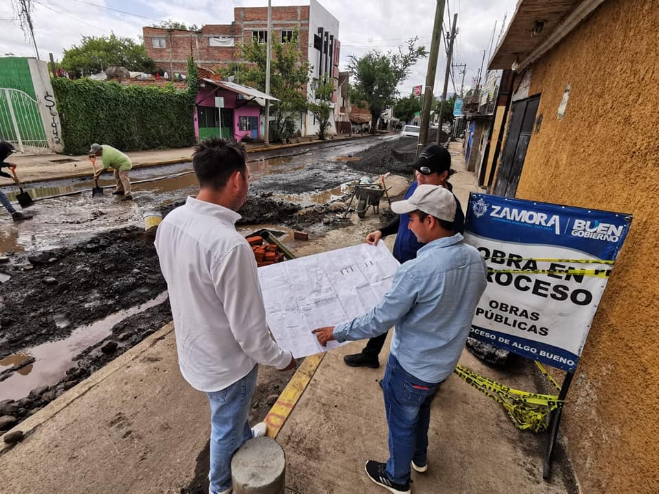 Construyen desfogues pluviales en Juárez Poniente