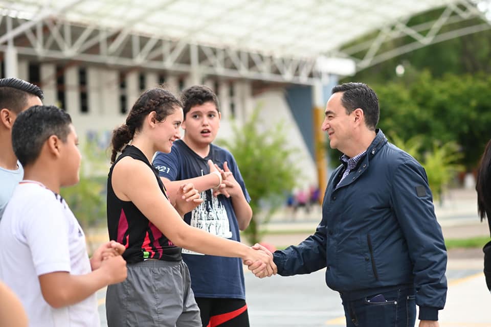 Presidente Carlos Soto respalda a deportistas que participarán en Lázaro Cárdenas