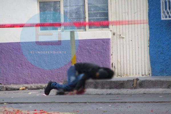 Joven es asesinado a balazos en la vía pública de la colonia El Duero