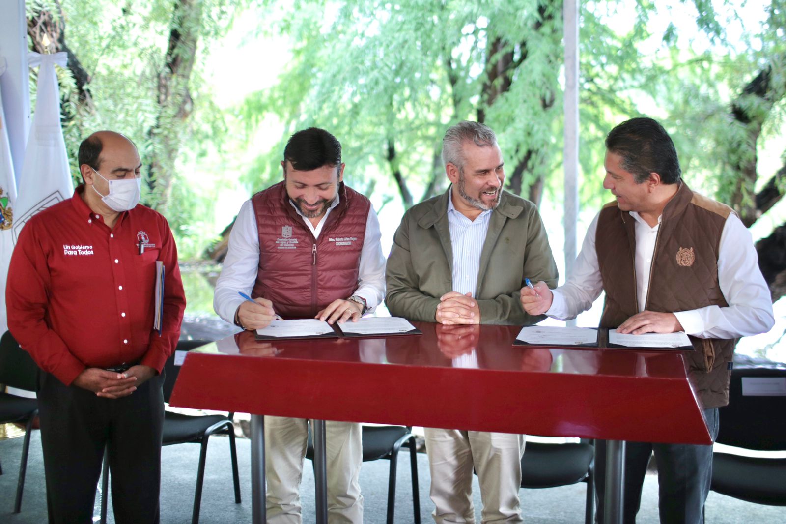 *Bedolla firma convenio con Ayuntamientos y UMSNH para preservar la Cuenca del Duero*