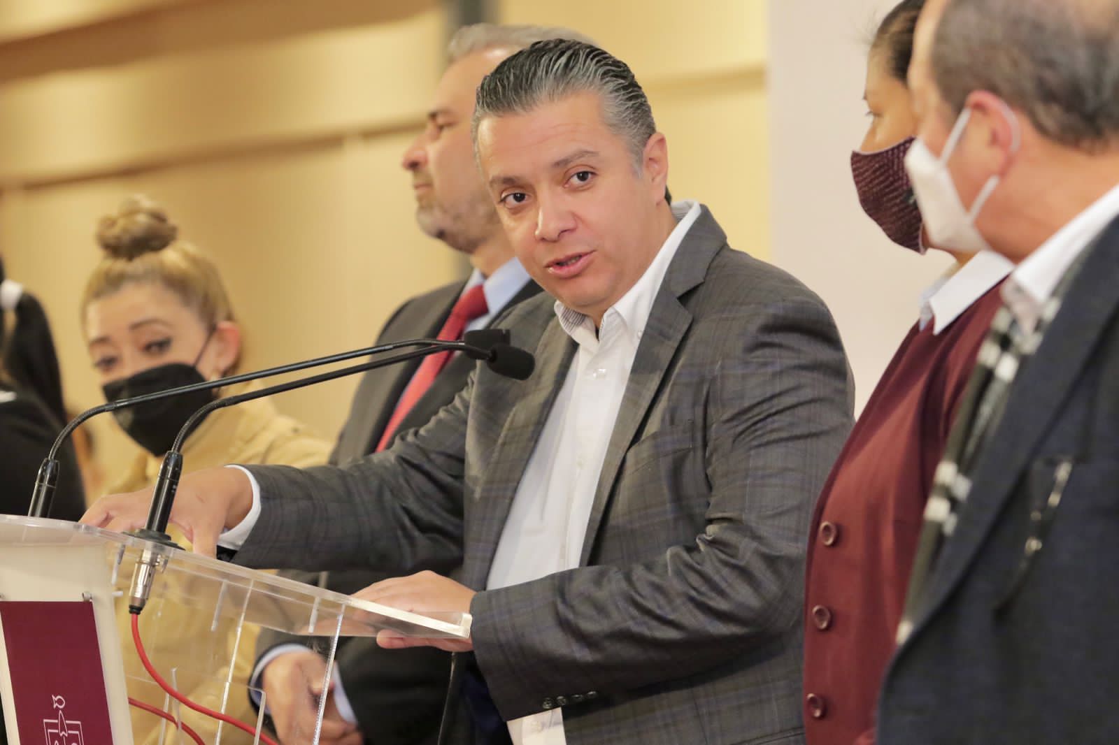 *Gobierno de Michoacán busca disminuir pago de deuda bancaria e invertir más en obra pública*