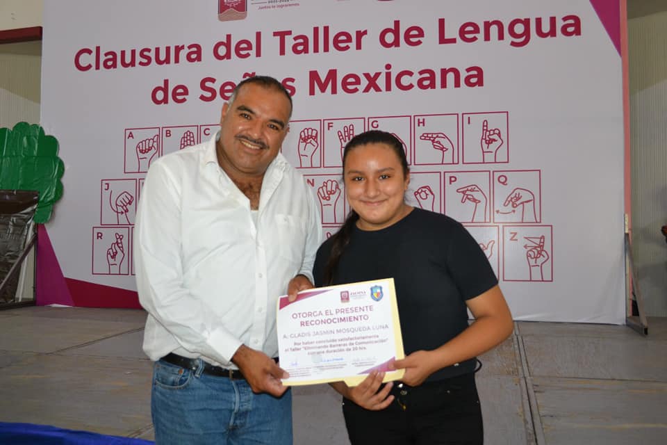 Realizan la clausura del Taller Básico de Lengua de Señas Mexicana